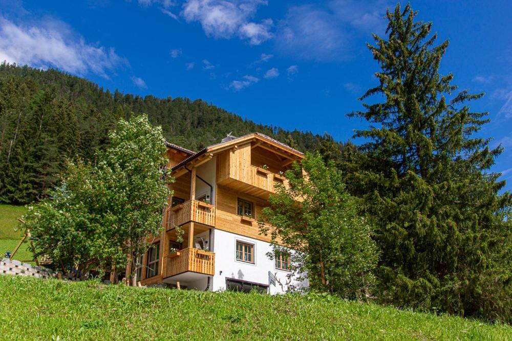 Ferienwohnung Lüch dl Jëinder Sankt Martin in Thurn Exterior foto